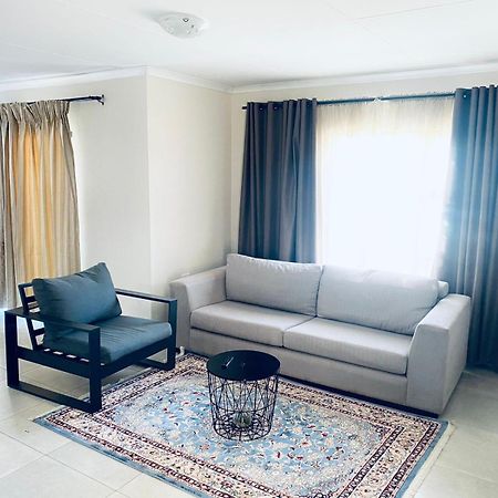 Tranquility Guesthouse Standerton Dış mekan fotoğraf