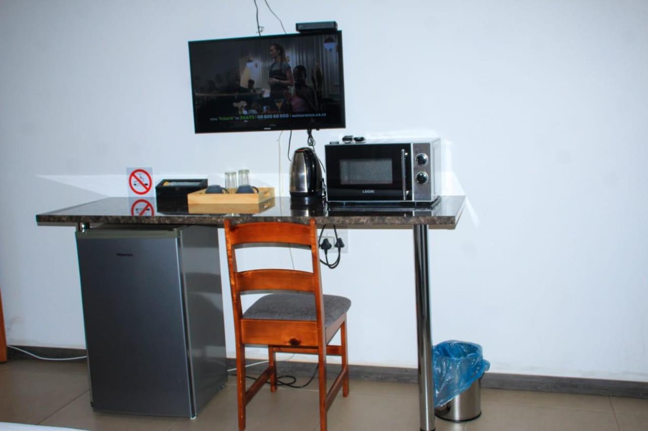 Tranquility Guesthouse Standerton Dış mekan fotoğraf