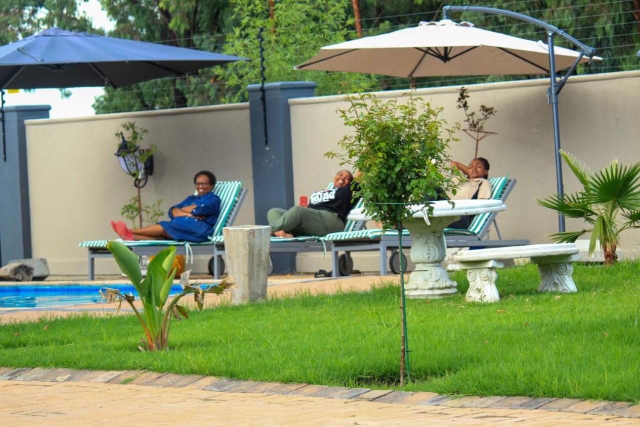 Tranquility Guesthouse Standerton Dış mekan fotoğraf